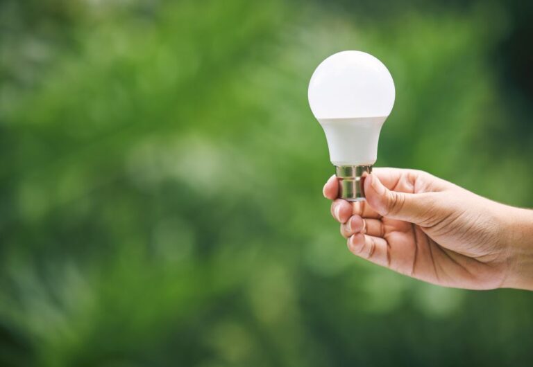 Lampadine LED: risparmio reale, senza marketing