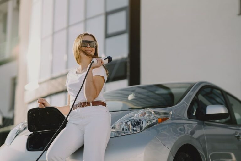 Ridurre consumi in auto: eco-driving e manutenzione che fa risparmiare (senza cambiare auto)